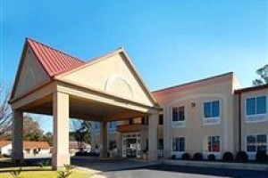 Comfort Suites Merry Acres voted 6th best hotel in Albany 