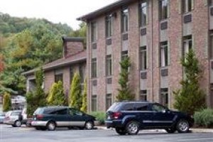 Comfort Suites Boone (North Carolina) voted 7th best hotel in Boone 