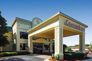 Comfort Suites Gwinnett Place Image