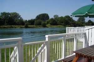 Cotswold Lakeside Lodge South Cerney Image