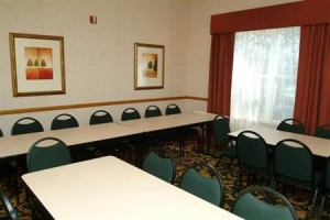 Country Inn & Suites By Carlson, Birch Run Image