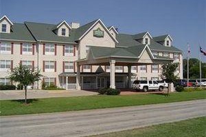 Country Inn & Suites Waco voted 9th best hotel in Waco