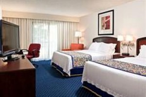 Courtyard by Marriott Oakland Airport voted 5th best hotel in Oakland