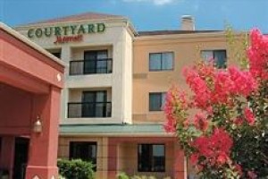 Courtyard Hotel Bryan College Station voted 10th best hotel in College Station