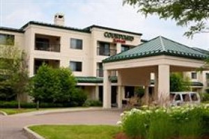 Courtyard by Marriott Burlington Taft Corners voted  best hotel in Williston 