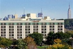 Courtyard Secaucus Meadowlands voted 7th best hotel in Secaucus