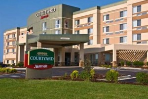 Courtyard Pittsburgh North Cranberry Woods voted  best hotel in Seven Fields