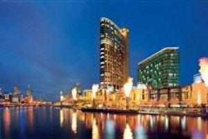 Crown Towers voted 8th best hotel in Melbourne