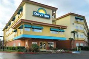 Days Inn and Suites Rancho Cordova Image
