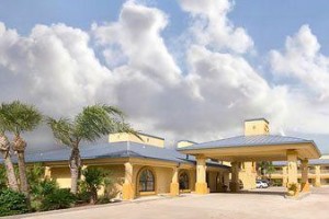 Days Inn Bishop (Texas) voted  best hotel in Bishop 
