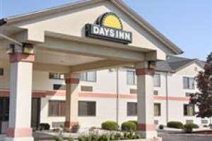 Days Inn Hillsdale voted  best hotel in Hillsdale
