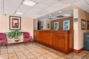 Days Inn Marianna Image