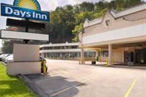 Days Inn Pittsburgh Image