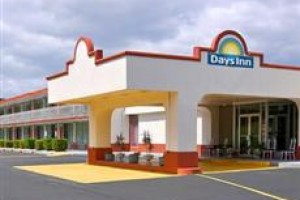 Days Inn Shelby voted 3rd best hotel in Shelby