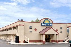 Days Inn Warsaw Image