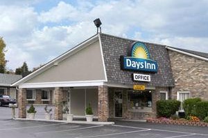 Days Inn Williamstown voted  best hotel in Williamstown 