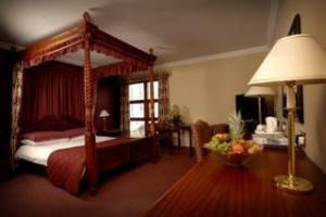 The Dean Park Hotel voted 5th best hotel in Kirkcaldy