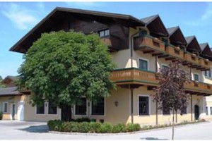 Der Jagerwirt voted 3rd best hotel in Bergheim 