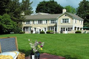 Devonfield Inn Image