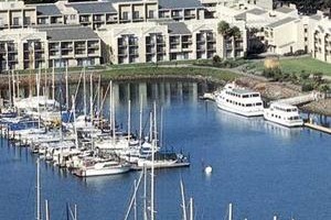DoubleTree by Hilton Berkeley Marina voted 3rd best hotel in Berkeley