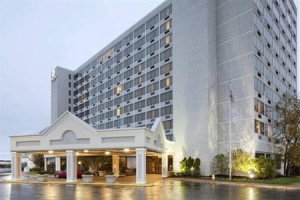 Doubletree St. Louis at Westport voted 7th best hotel in Maryland Heights