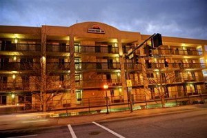 Downtown Inn & Suites Image