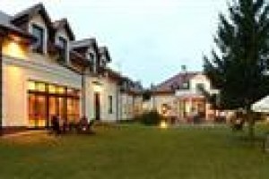 Dwor Konstancin voted 3rd best hotel in Konstancin-Jeziorna