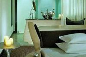 East Hamburg Hotel Image