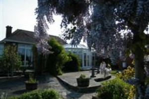 Eastcote Luxury Guest House Image