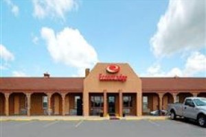 Econo Lodge Cameron voted 3rd best hotel in Cameron