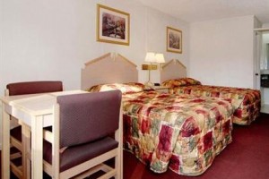 Econo Lodge Cornersville voted  best hotel in Cornersville