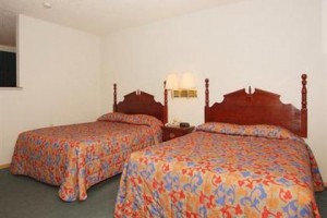 Econo Lodge Hillsboro Image