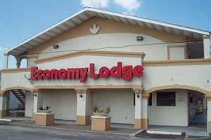 Economy Lodge Texas City Image