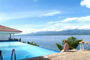 Eden Resort Sumilon Island voted  best hotel in Santander 