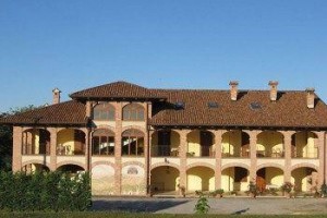Enolocanda del Tufo voted  best hotel in Dogliani