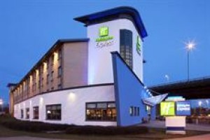 Holiday Inn Express Glasgow Airport Image