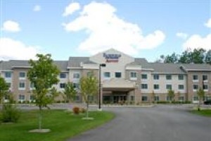 Fairfield Inn & Suites Freeport Brunswick (Maine) voted 2nd best hotel in Brunswick 