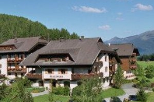 Familienhotel Kreuzwirt Weissensee Image