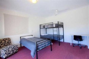 Foreign Exchange Accommodation Beachside Image