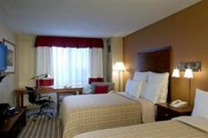 Four Points by Sheraton Detroit Metro Airport voted 10th best hotel in Romulus