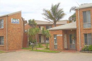Fronds Holiday Apartments Merimbula Image