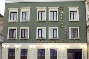 Fullton Hotel Image
