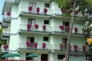 Hotel Garni Moreri Image