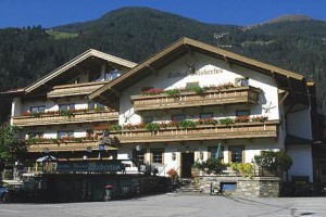 Hubertus Gasthof-Pension voted 10th best hotel in Hippach