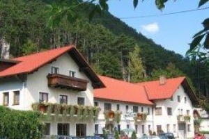 Gasthof zur Bruthenne voted  best hotel in Weissenbach an der Triesting