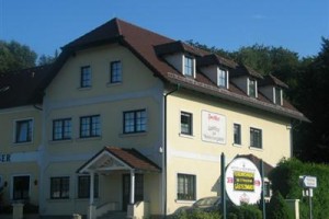 Gasthof zur Riederberghöhe Sieghartskirchen voted  best hotel in Sieghartskirchen