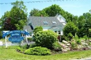 Glen Cove Inn & Suites voted 3rd best hotel in Rockport 