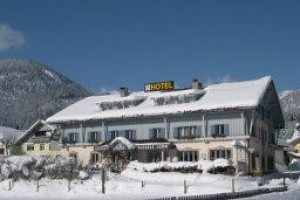 Goldenenes Lamm voted 3rd best hotel in Weissenbach am Lech