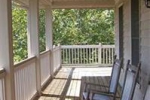 Govenors Club Cottages Chapel Hill Image