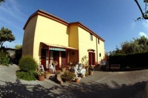 Green Paradise Bed and Breakfast Image